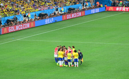 卡什：今夏只想留在维拉；还在找对象，波兰女生请私信我